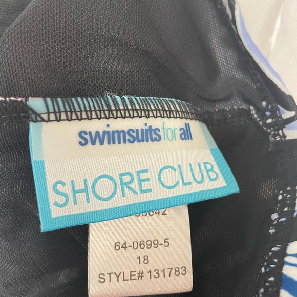 Tankini/Bathing suit TOP. Like new. Plus size - Picture 2 of 5